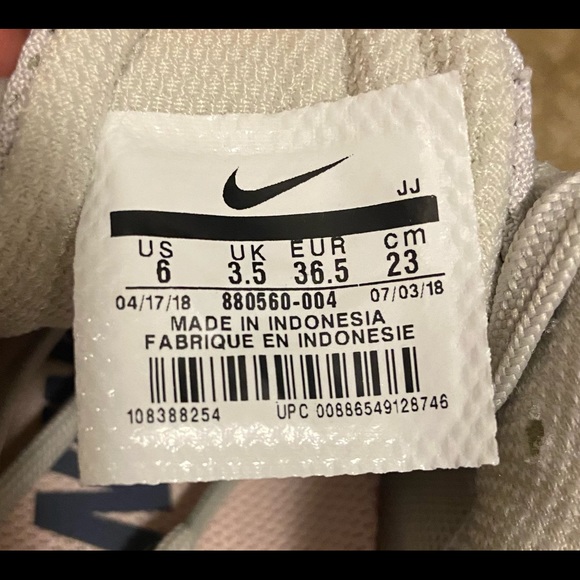 Nike Zoom Running Shoes - Picture 6 of 6